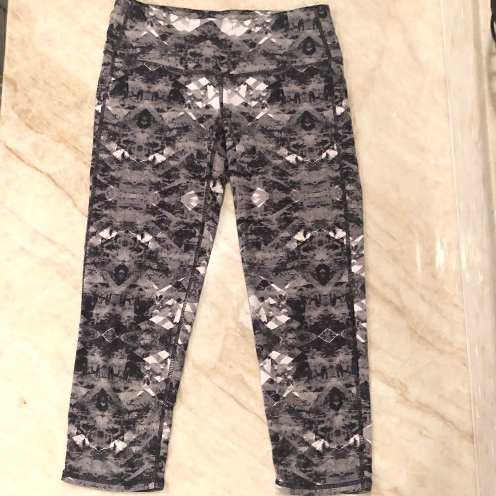 Athleta Leggings Gray Black and White